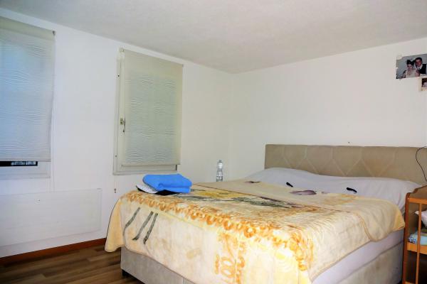 Zweifamilienhaus an sonniger Lage, mitten im Dorfkern mit viel Platz - 6048 Horw - Bild# 9