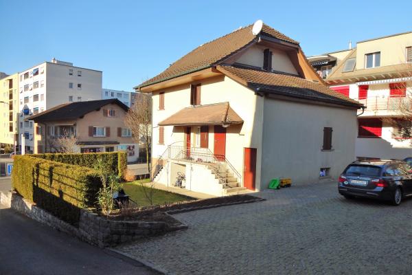 Zweifamilienhaus an sonniger Lage, mitten im Dorfkern mit viel Platz - 6048 Horw - Bild# 2