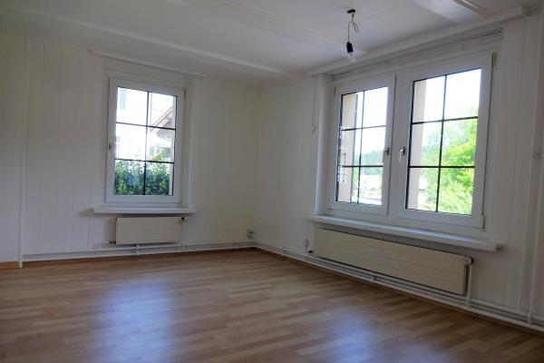Rentables Mehrfamilienhaus mit 3 Wohnungen an sonniger, ruhiger Lage - 4813 Uerkheim - Bild# 4