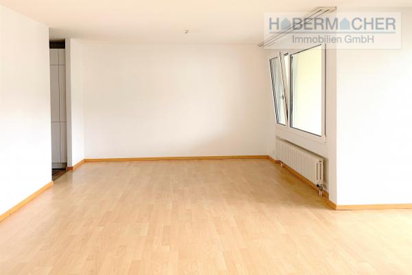 Zentrale, stadtnahe Wohnung direkt neben einem Wald im Grünen - Bild# 4