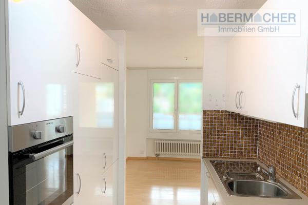 Zentrale, stadtnahe Wohnung direkt neben einem Wald im Grünen - Bild# 5