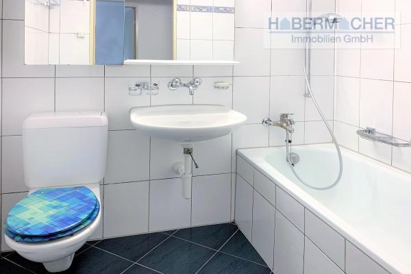 Zentrale, stadtnahe Wohnung direkt neben einem Wald im Grünen - Bild# 8