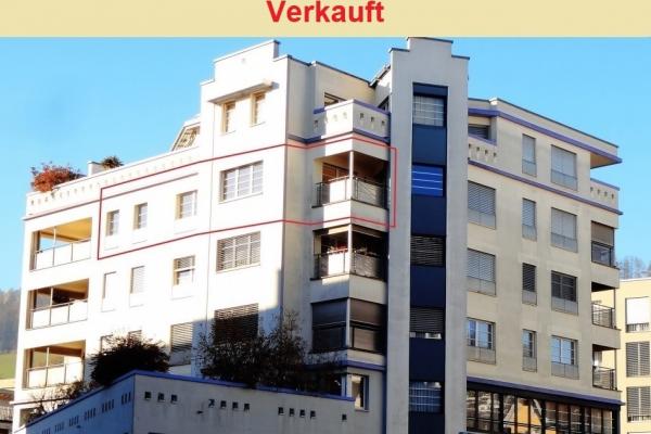 Sehr zentrale und sonnige Wohnung, mit schöner Aussicht, mitten in Kriens - Bild# 1