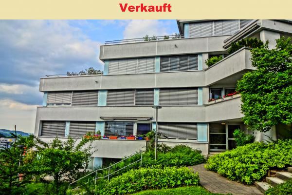 Grosszügige Gartenwohnung an privilegierter Hanglage mit Aussenpool - 6036 Dierikon - Bild# 1