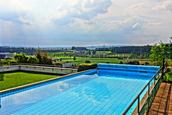 Grosszügige Gartenwohnung an privilegierter Hanglage mit Aussenpool - 6036 Dierikon - Bild# 8