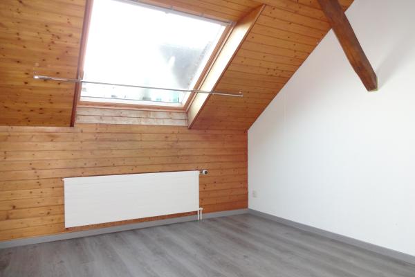 Charmantes und familienfreundliches 7.5-Zimmer Einfamilienhaus mit viel Platz inkl. Carport im schönen Fulenbach / SO - Bild# 9