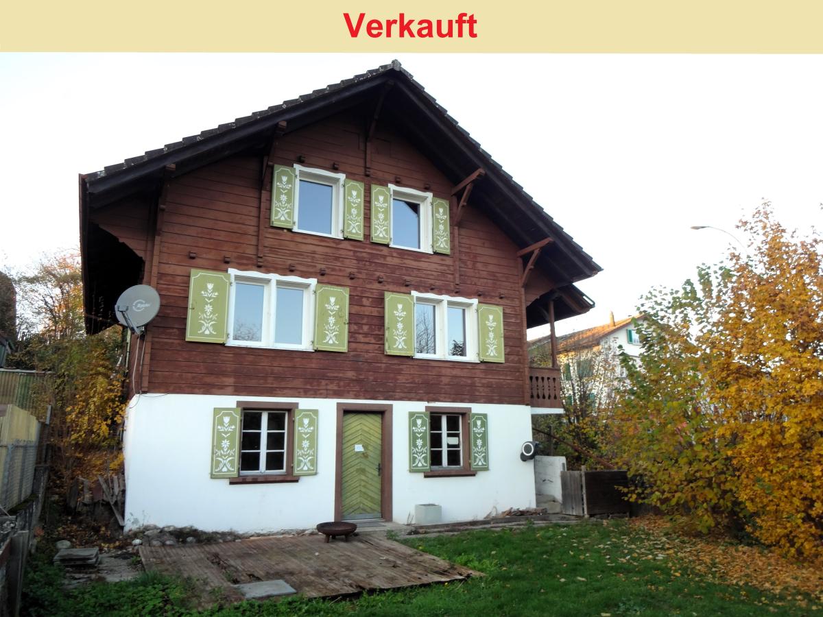 Charmantes und familienfreundliches 7.5-Zimmer Einfamilienhaus mit viel Platz inkl. Carport im schönen Fulenbach / SO - Bild# 1