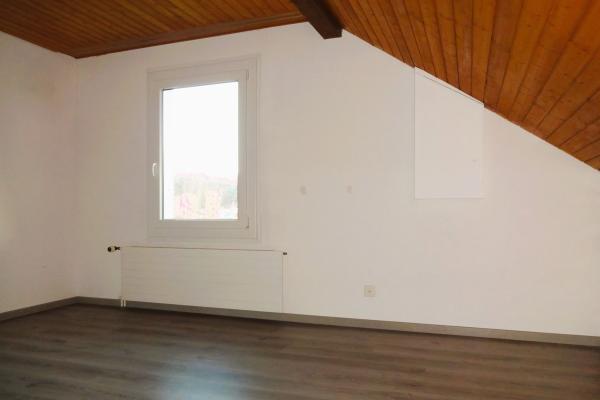 Charmantes und familienfreundliches 7.5-Zimmer Einfamilienhaus mit viel Platz inkl. Carport im schönen Fulenbach / SO - Bild# 10