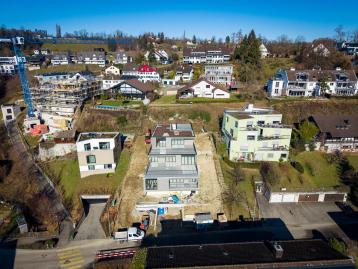 Exklusive und hochwertige 4.5-Zimmer-Terrassenwohnung - Ihr Traumdomizil in Uerikon / ZH - Bild# 2