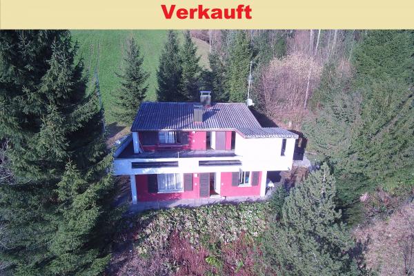 Zu verkaufen Einfamilienhaus (Ferienhaus) in Vitznau mit Sicht auf See & Berge - 6354 Vitznau - Bild# 1